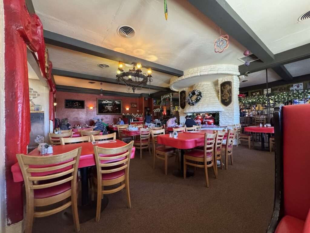 Hernandez Hideaway Restaurant photo 3